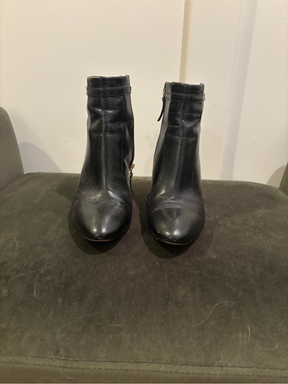 Nine West Black Leather Ankle Booties with Side Zip